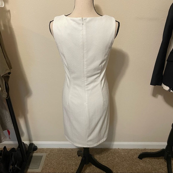 White Hot Carmen Marc Valvo bodycon stretchy ruched dress - Picture 5 of 5